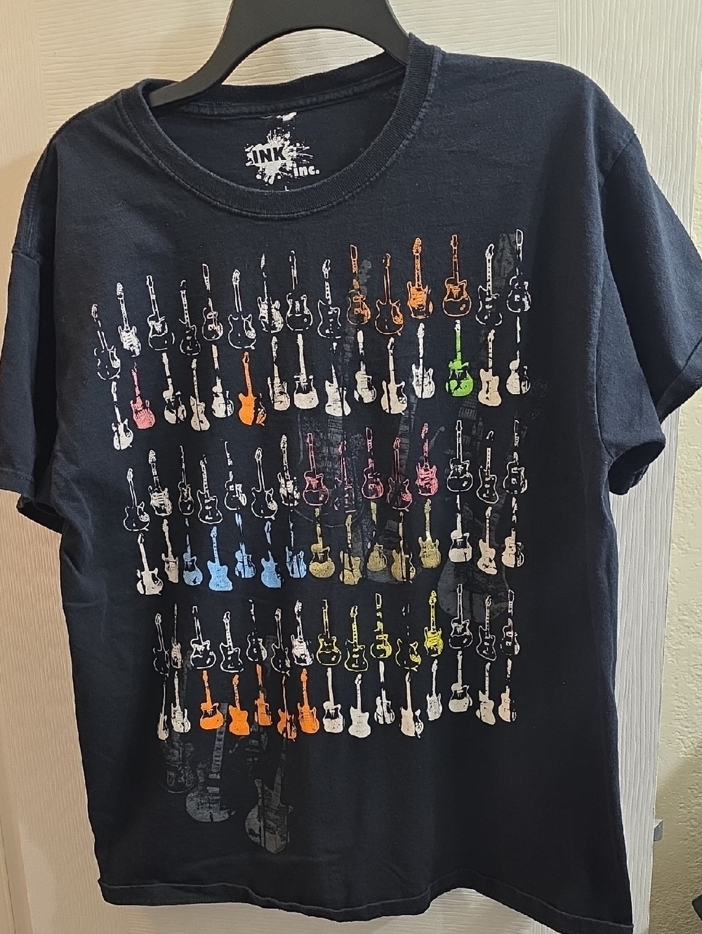 Men's Black Short-Sleeve Guitar Grid Tee Size L